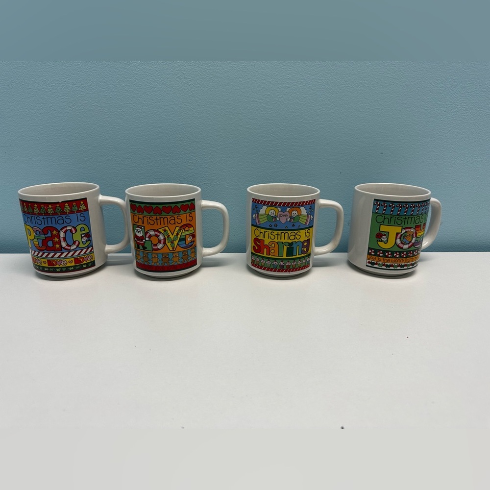 Vintage Set Of 4 Love N Stuff Colorful Christmas Coffee Mugs Cups Collectible
